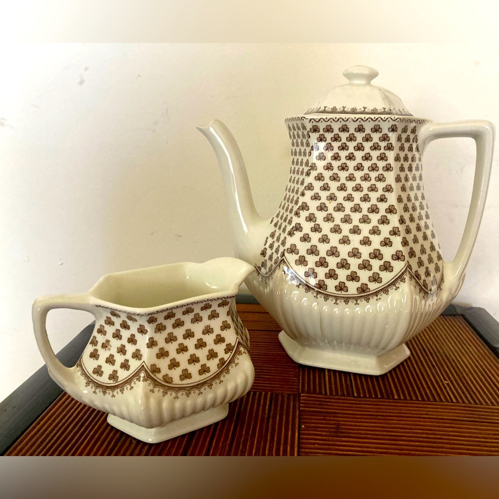 Vtg Adams English shamrock coffee pot +creamer